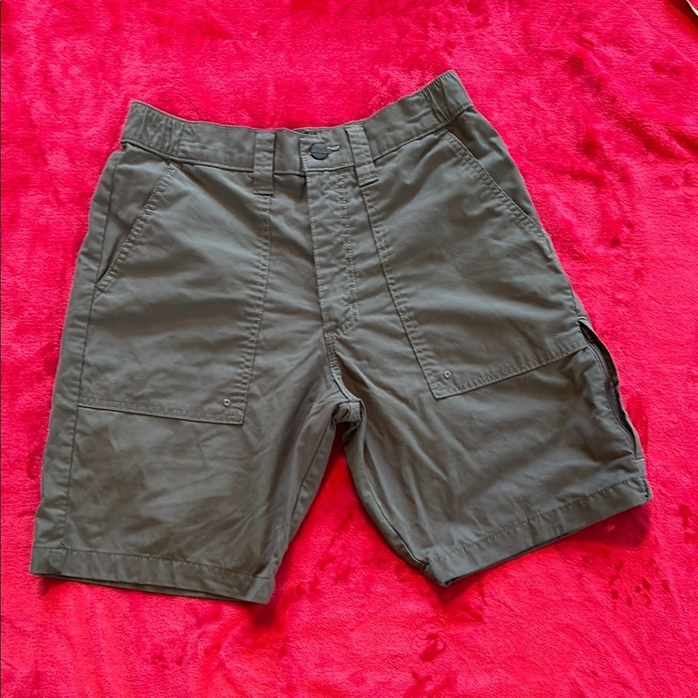 Wrangler Dark Gray Mens Shorts W/Elastic Waist Size 30